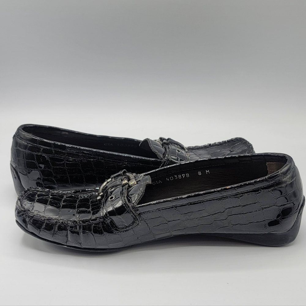 Stuart Weitzman Patent Croc Print Driving Loafer womens size 8M
